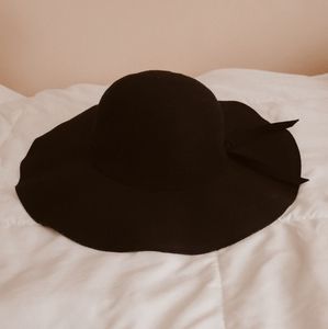 Black fancy hat